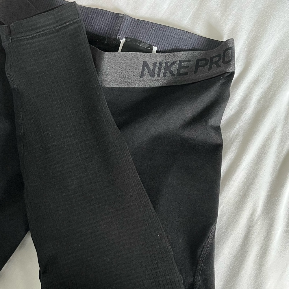 Nike-Pro fleece-lined ankle-length leggings (XS)